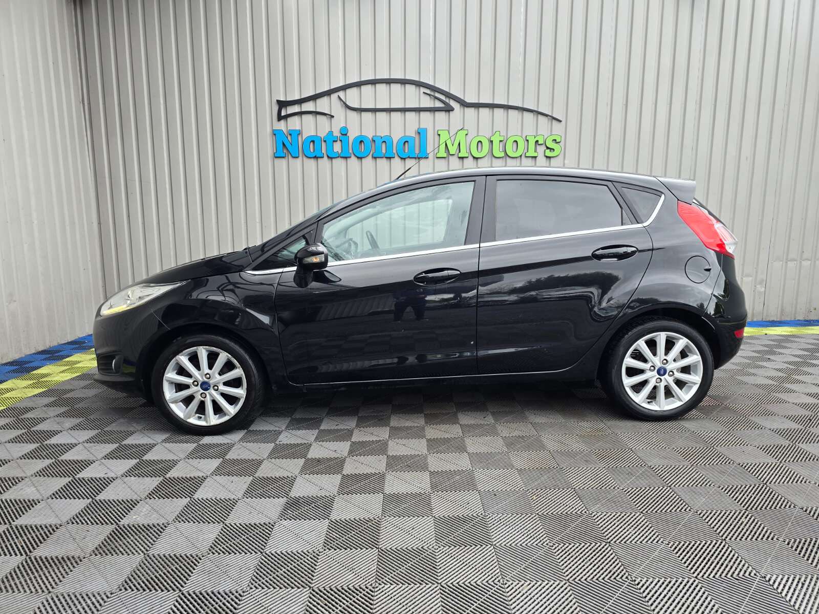 2016 Ford Fiesta TITANIUM 1.0 Petrol - Image 6