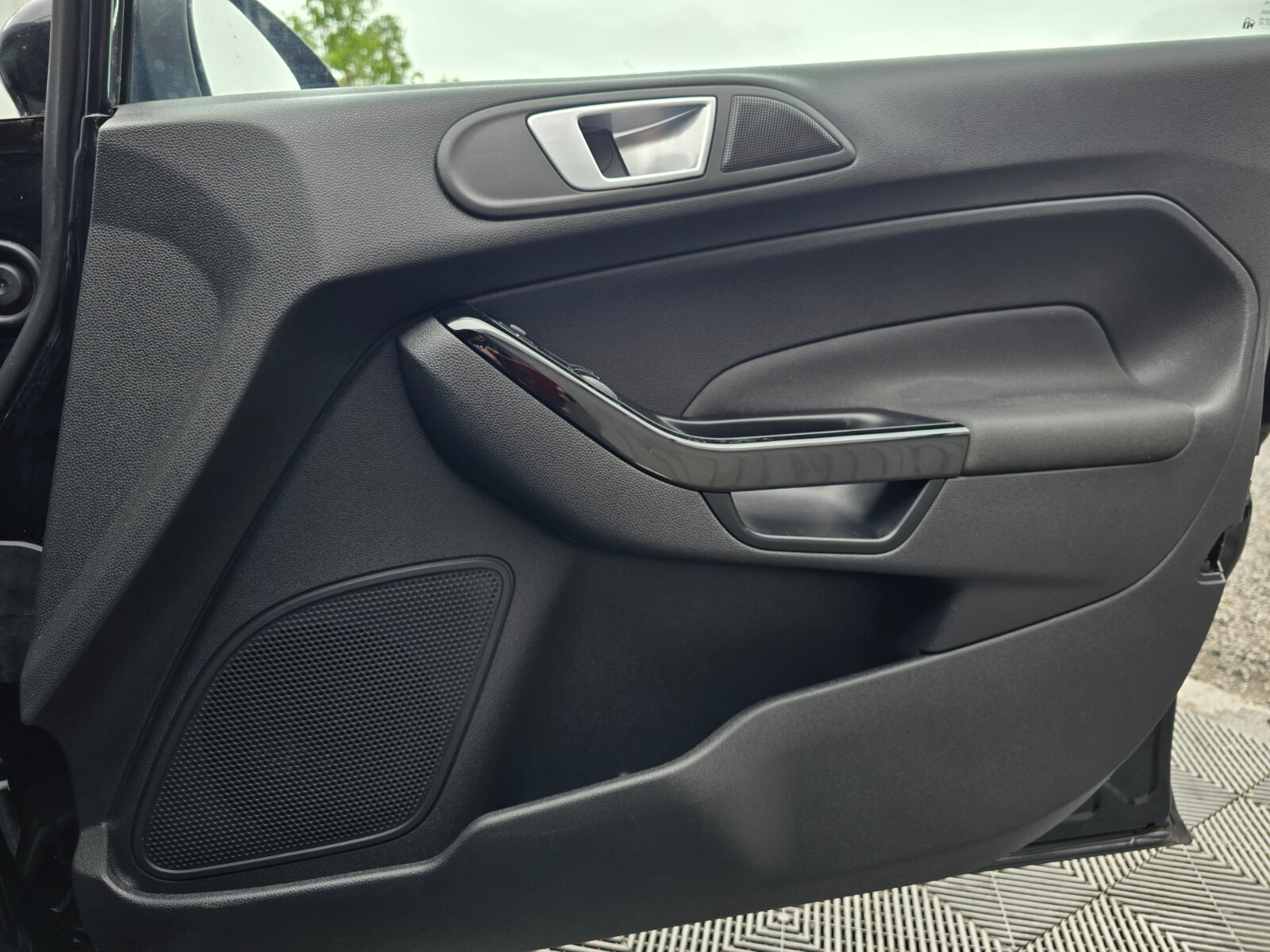 2016 Ford Fiesta TITANIUM 1.0 Petrol - Image 20