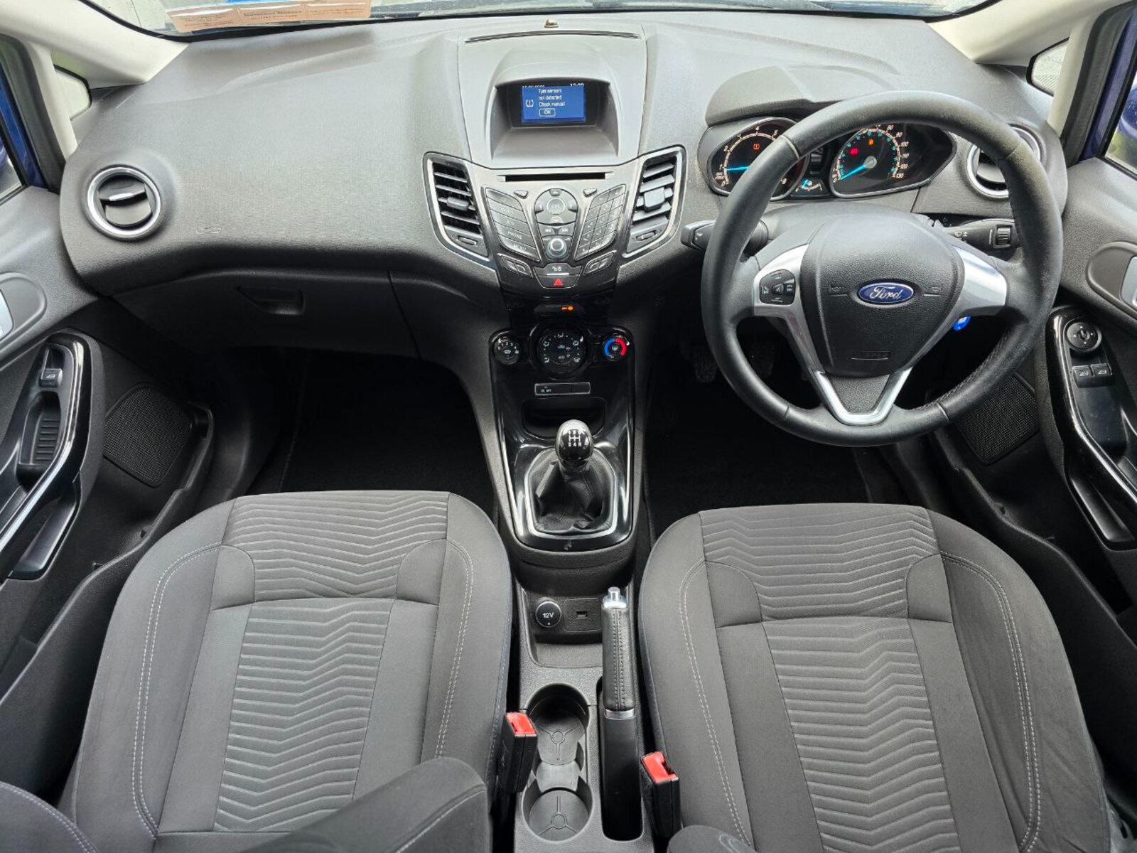 2017 Ford Fiesta 1.0 Petrol ZETEC - Image 12