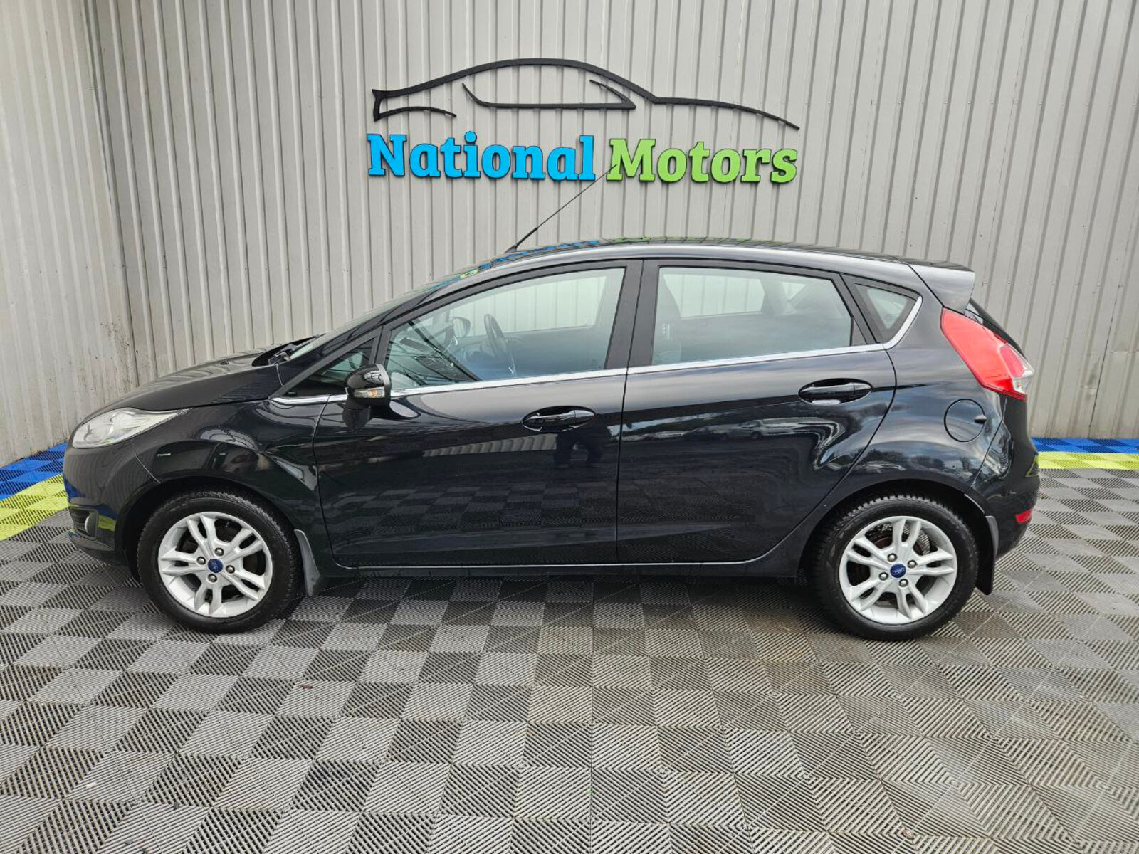 2017  Ford Fiesta 1.0 Petrol ZETEC - Image 6
