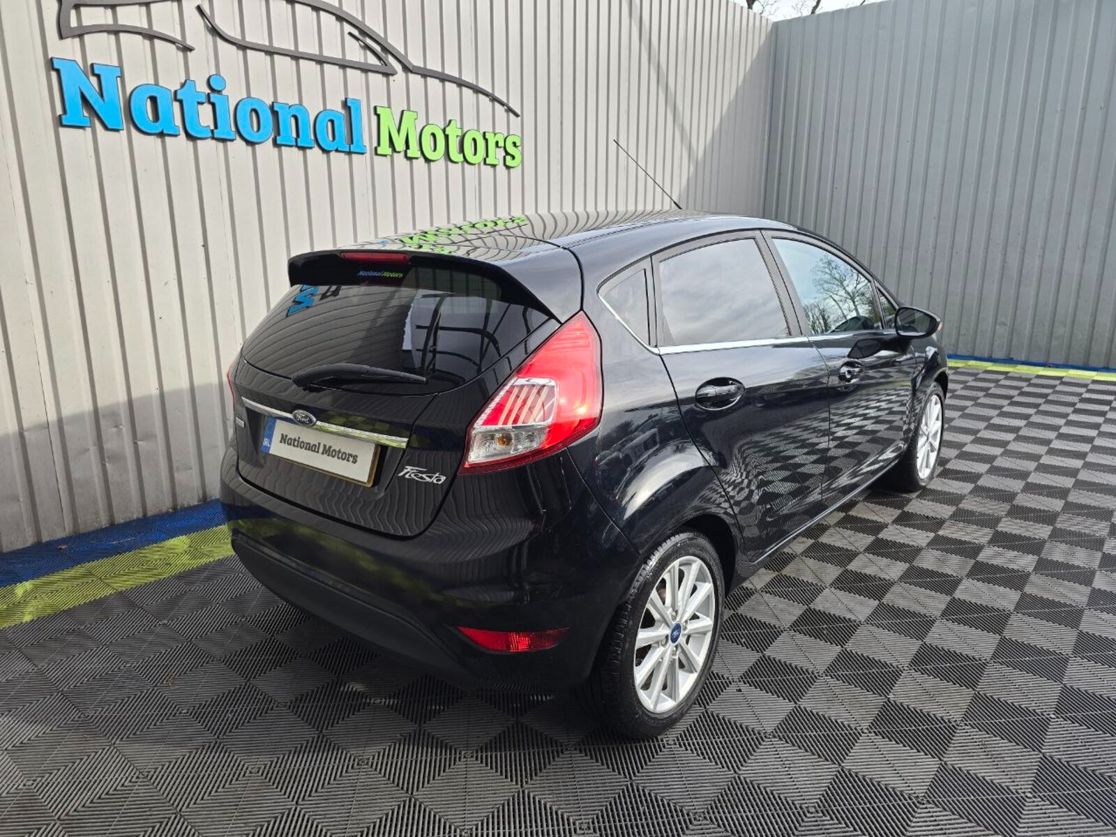 2017 Ford Fiesta TITANIUM 1.0 Petrol - Image 3