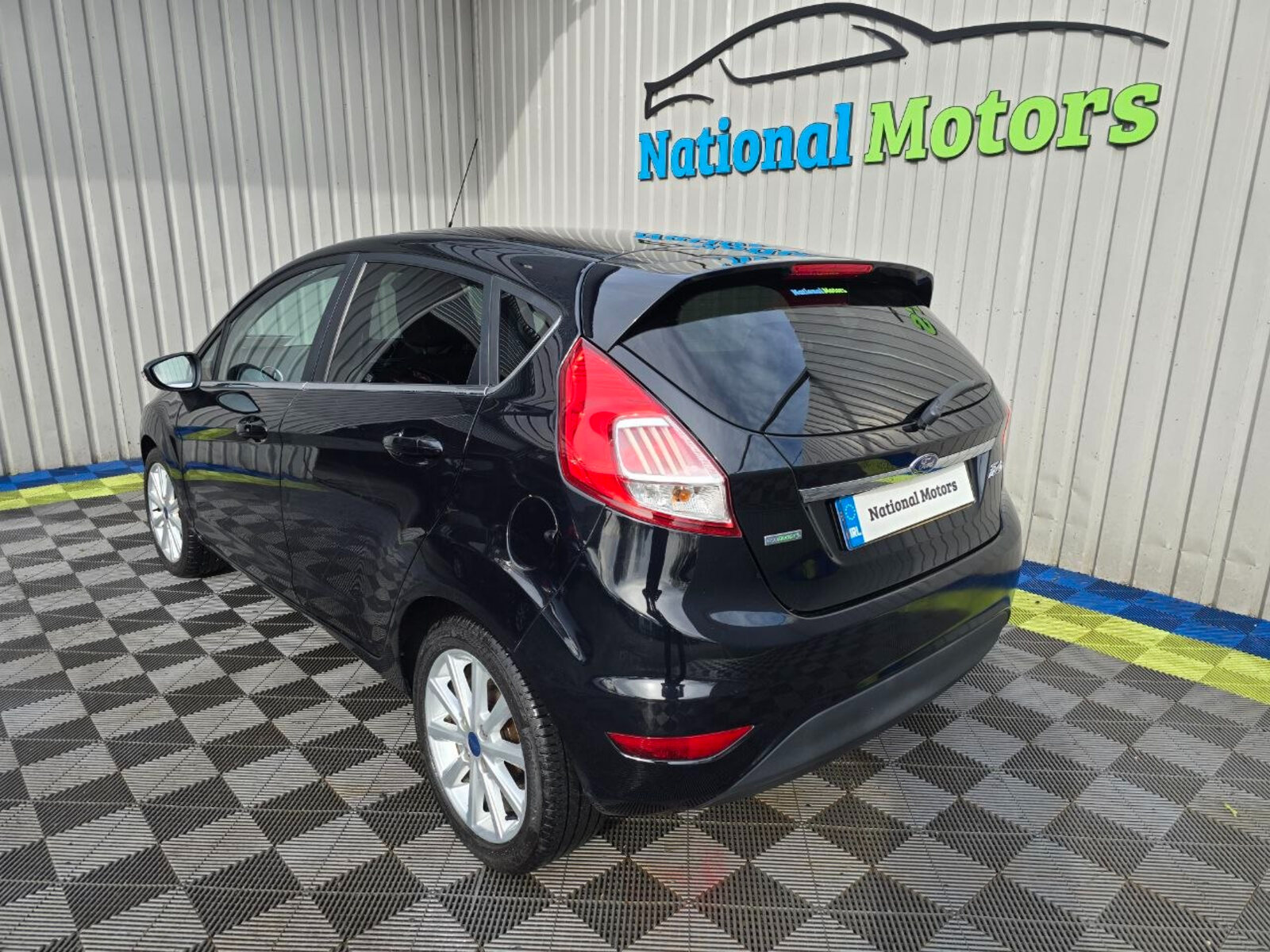 2017 Ford Fiesta TITANIUM 1.0 Petrol - Image 5