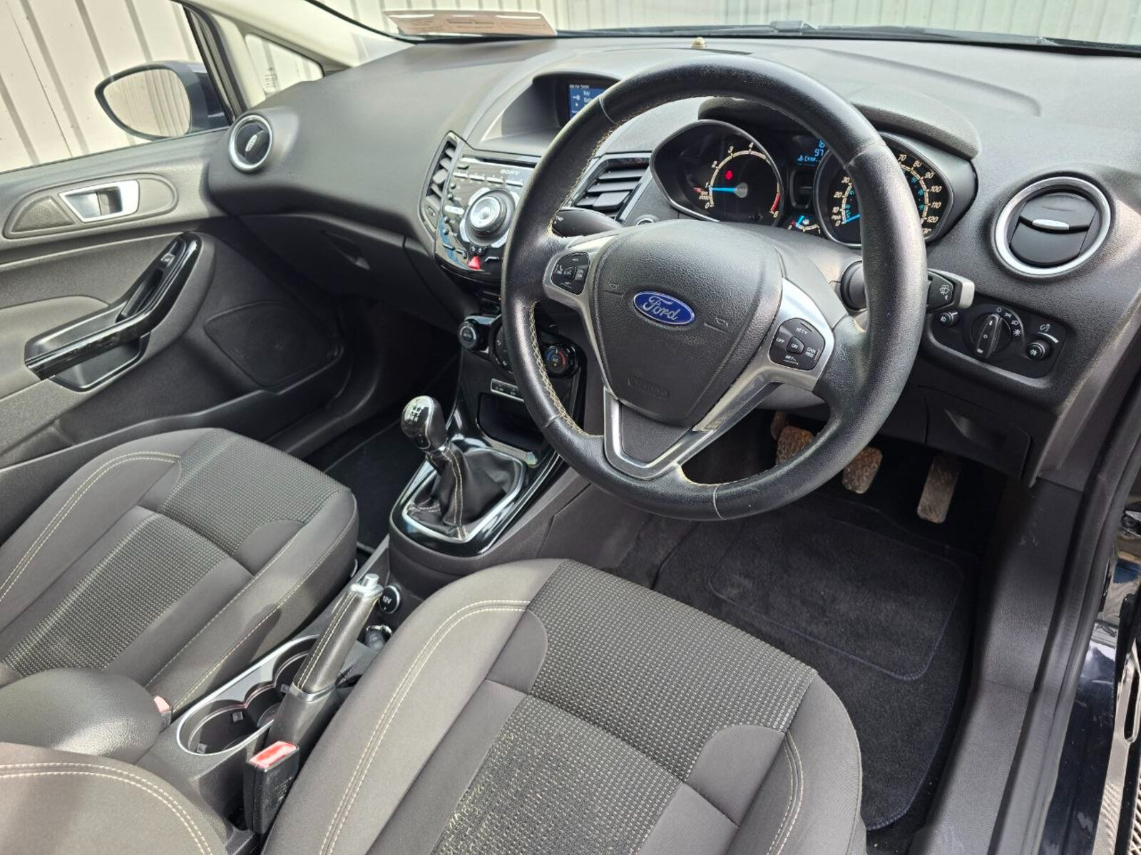 2017 Ford Fiesta TITANIUM 1.0 Petrol - Image 11