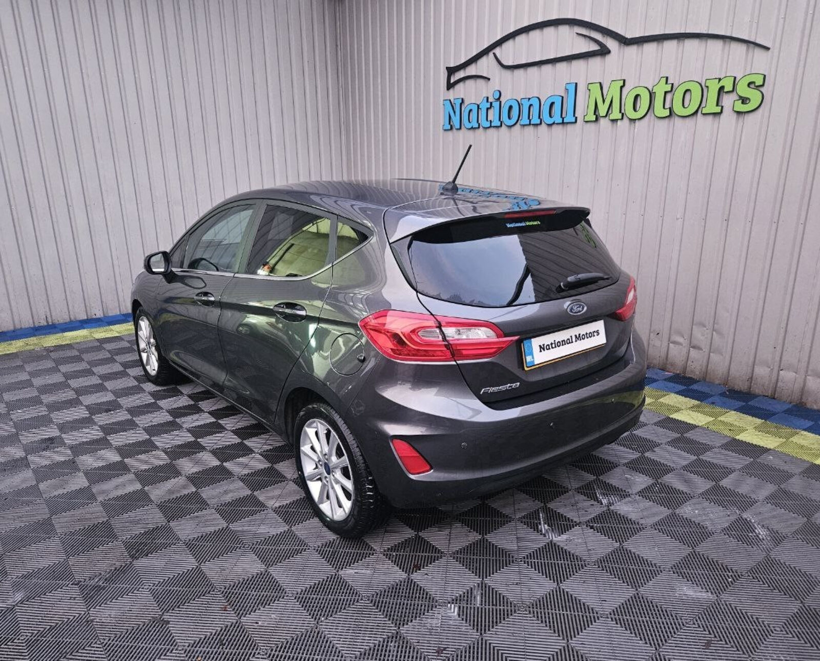 2017 Ford Fiesta TITANIUM 1.0 Petrol - Image 5