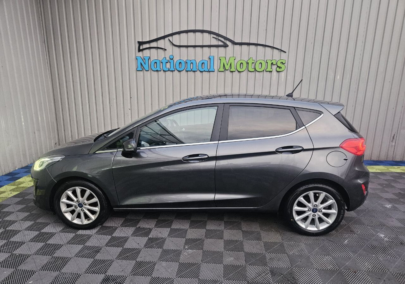 2017 Ford Fiesta TITANIUM 1.0 Petrol - Image 6