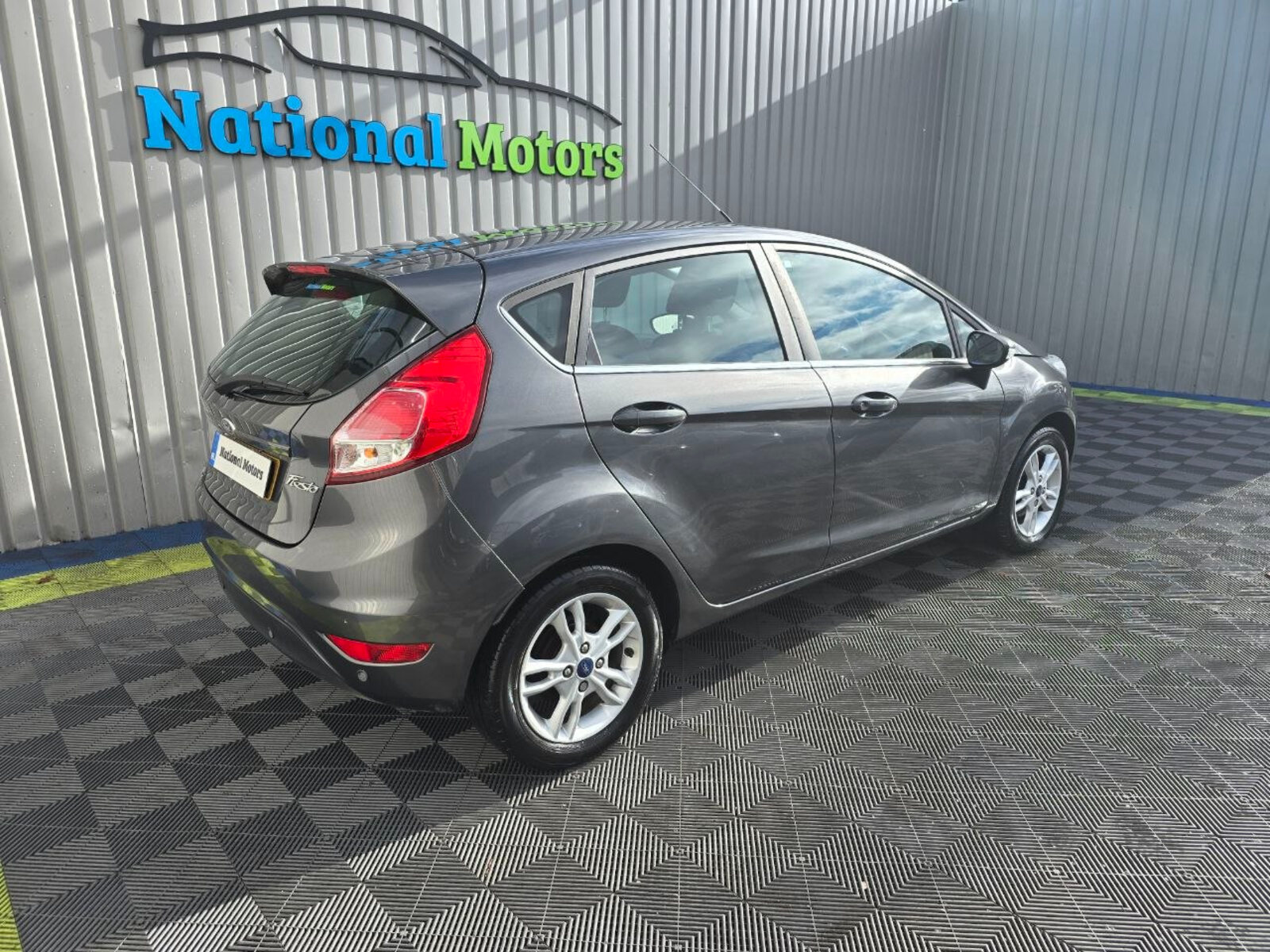 Ford Fiesta 2015 1.0 Petrol ZETEC - Image 3