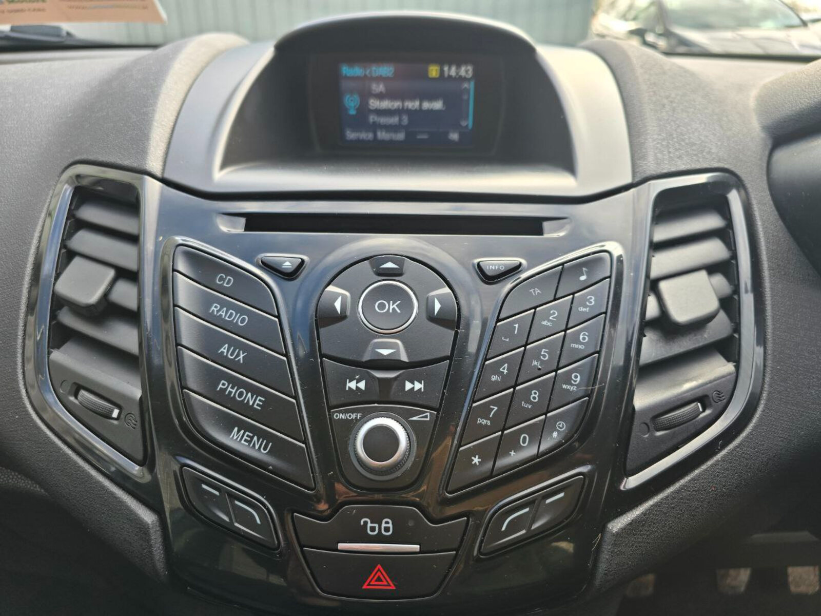 Ford Fiesta 2015 1.0 Petrol ZETEC - Image 12