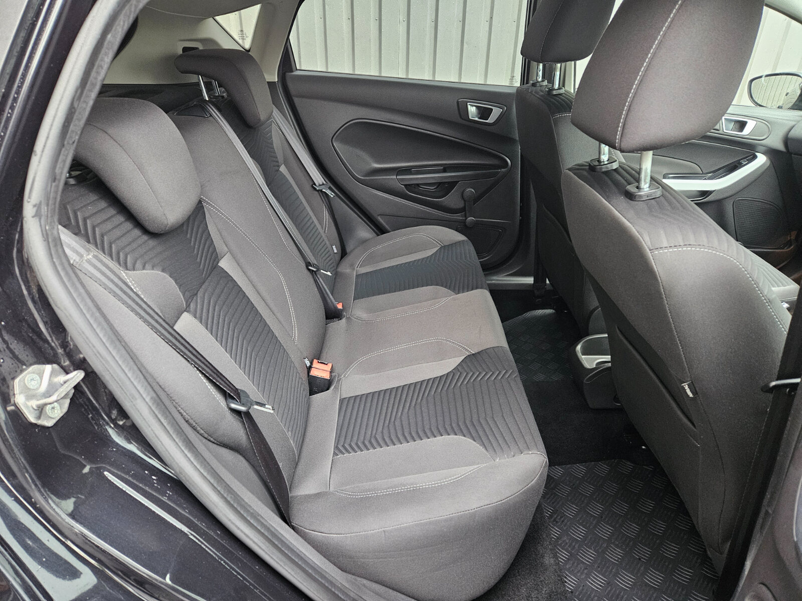 2016 Ford Fiesta 1.0 Petrol ZETEC - Image 19