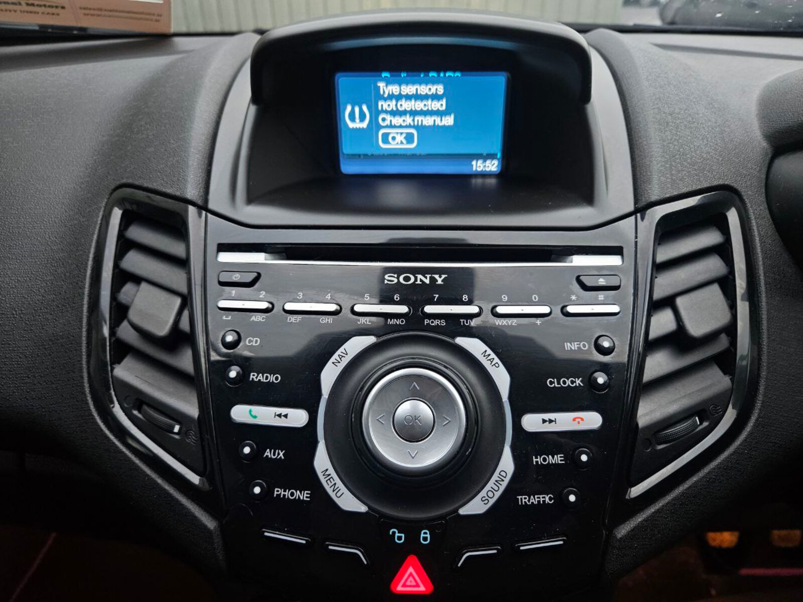 2015 Ford Fiesta TITANIUM 1.0 Petrol - Image 16