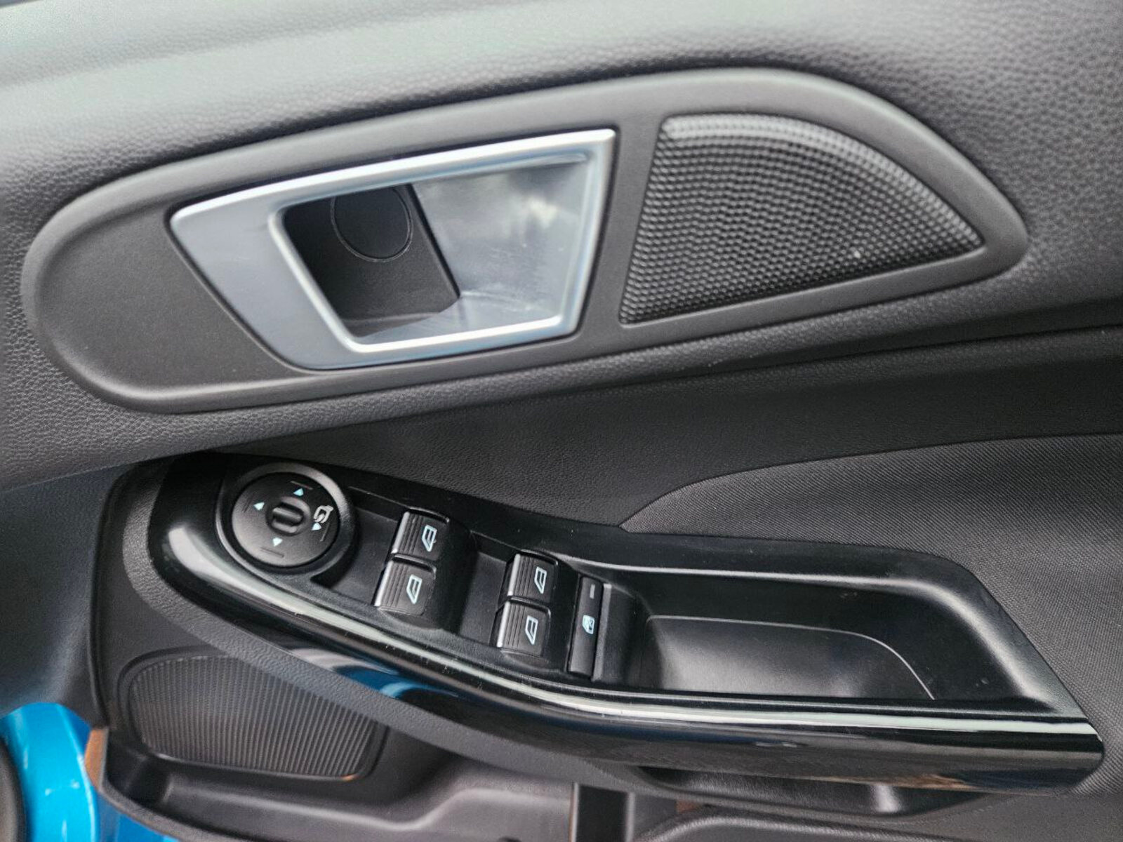 2015 Ford Fiesta TITANIUM 1.0 Petrol - Image 19
