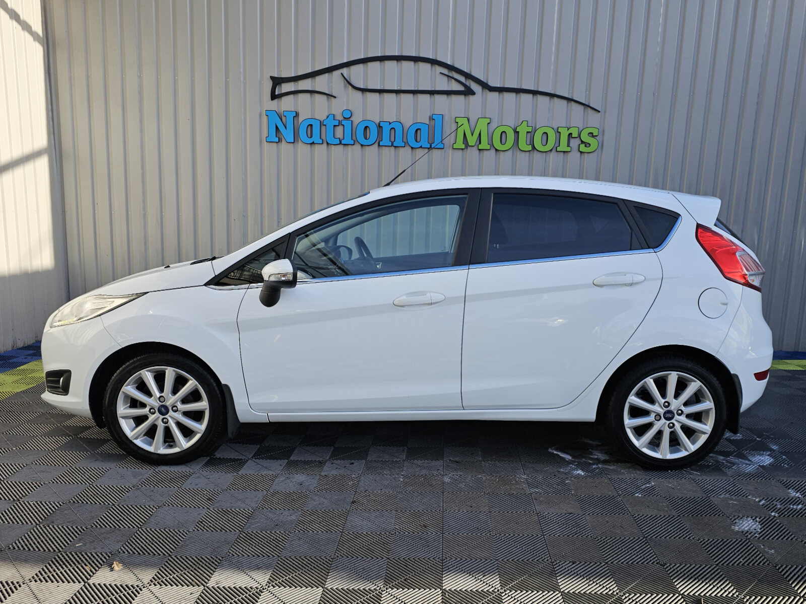 2016 Ford Fiesta TITANIUM 1.0 Petrol - Image 6