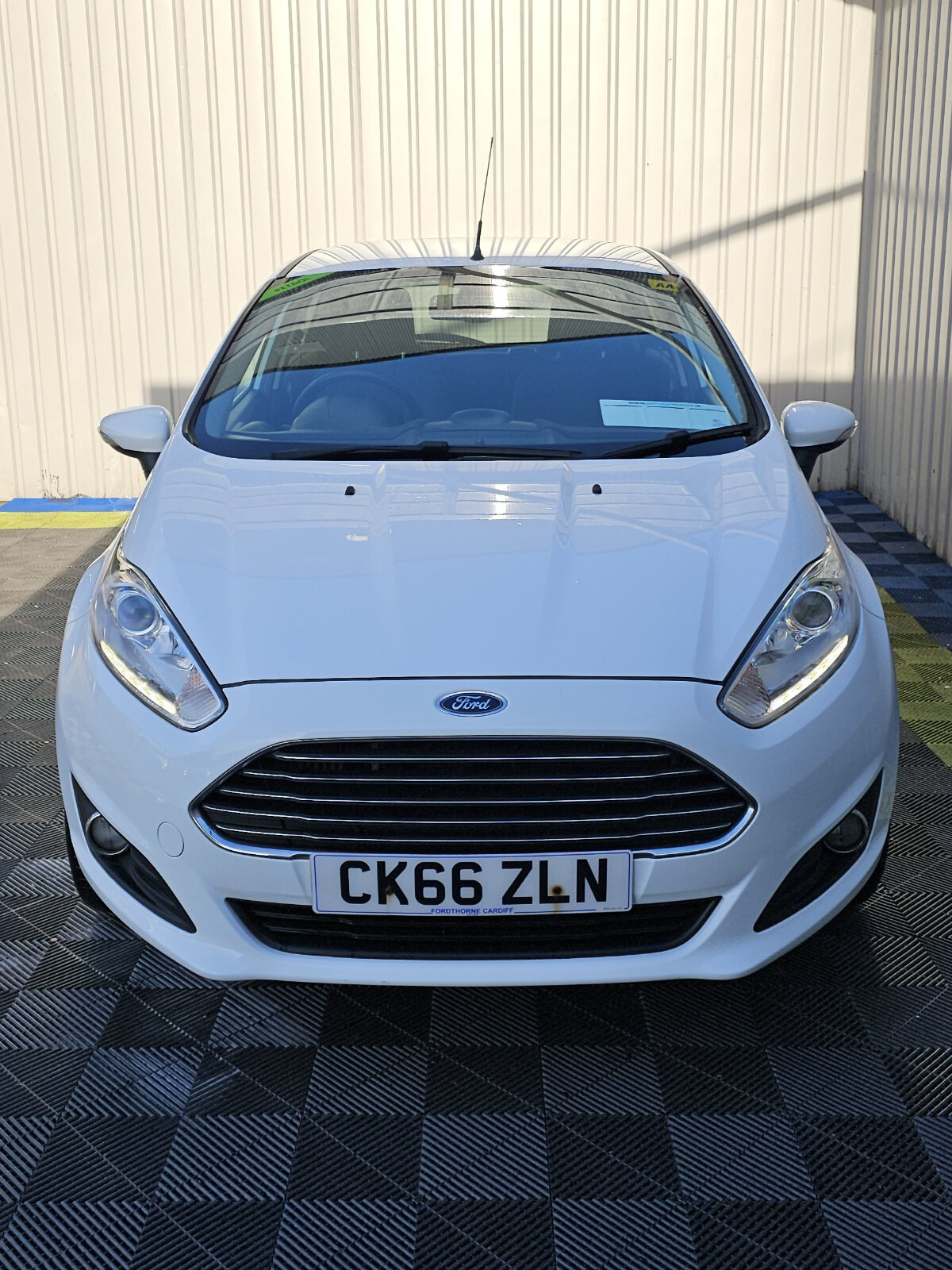 2016 Ford Fiesta TITANIUM 1.0 Petrol - Image 8