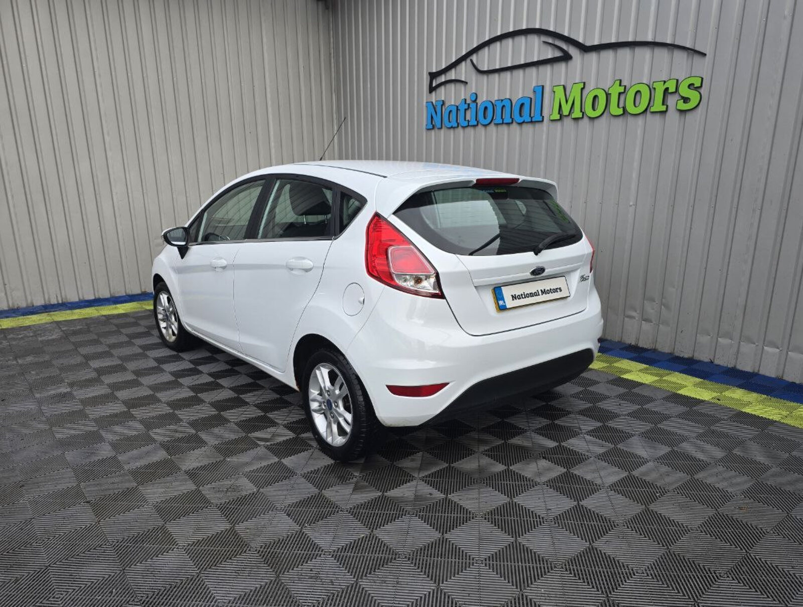 2016 Ford Fiesta 1.0 Petrol ZETEC - Image 5
