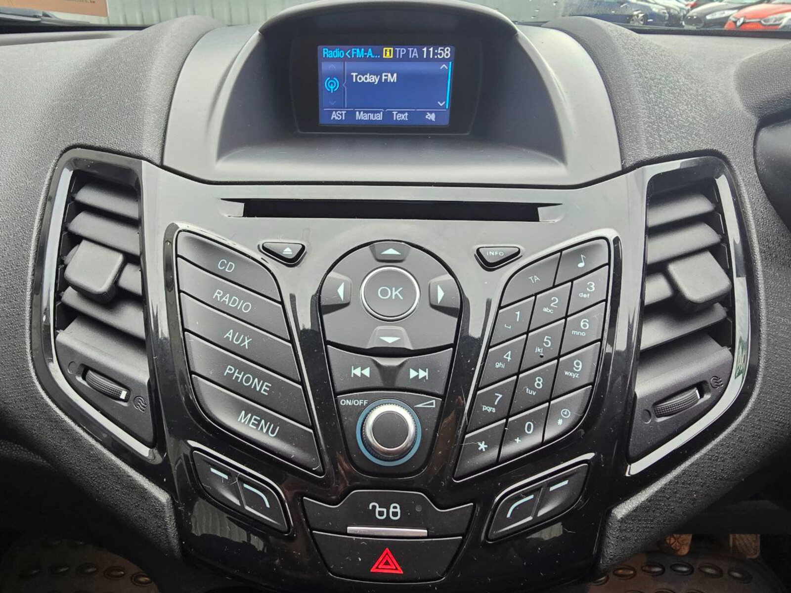 2016 Ford Fiesta 1.0 Petrol ZETEC - Image 14