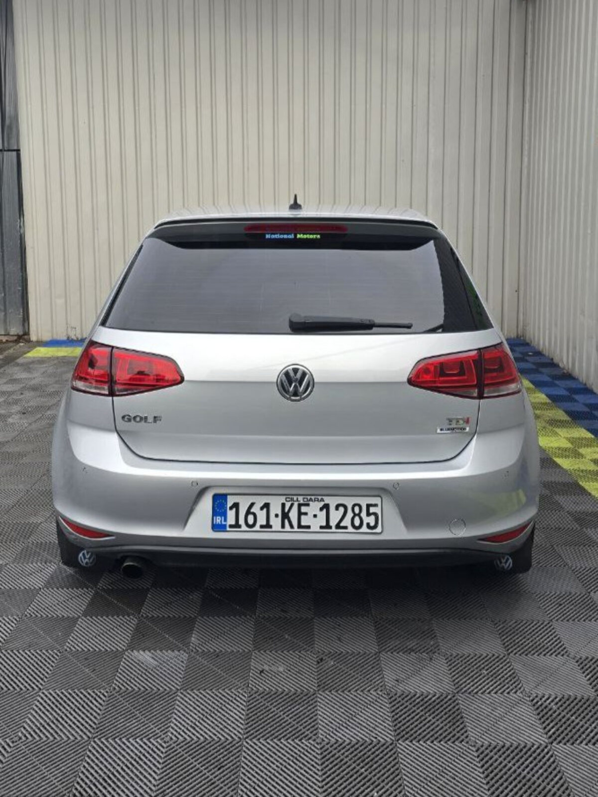 2016 Volkswagen Golf 1.6D TDI Highline - Image 3