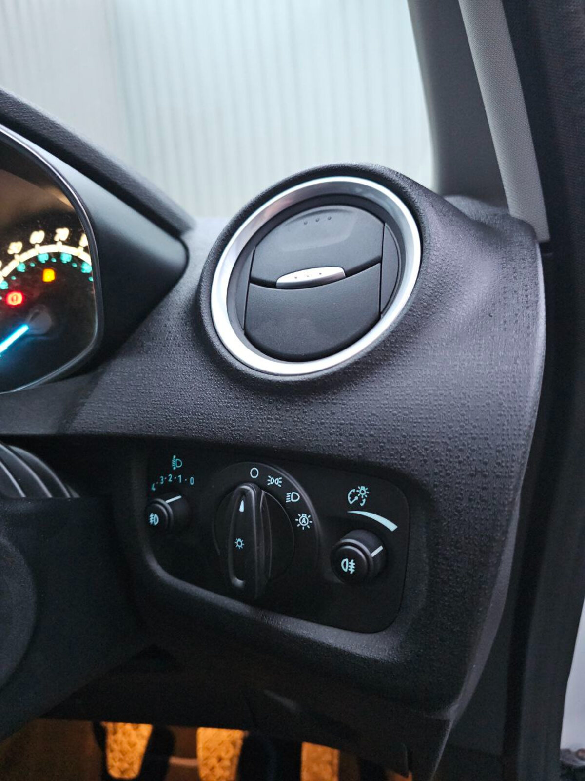 2016 Ford Fiesta TITANIUM X 1.0 Petrol - Image 20