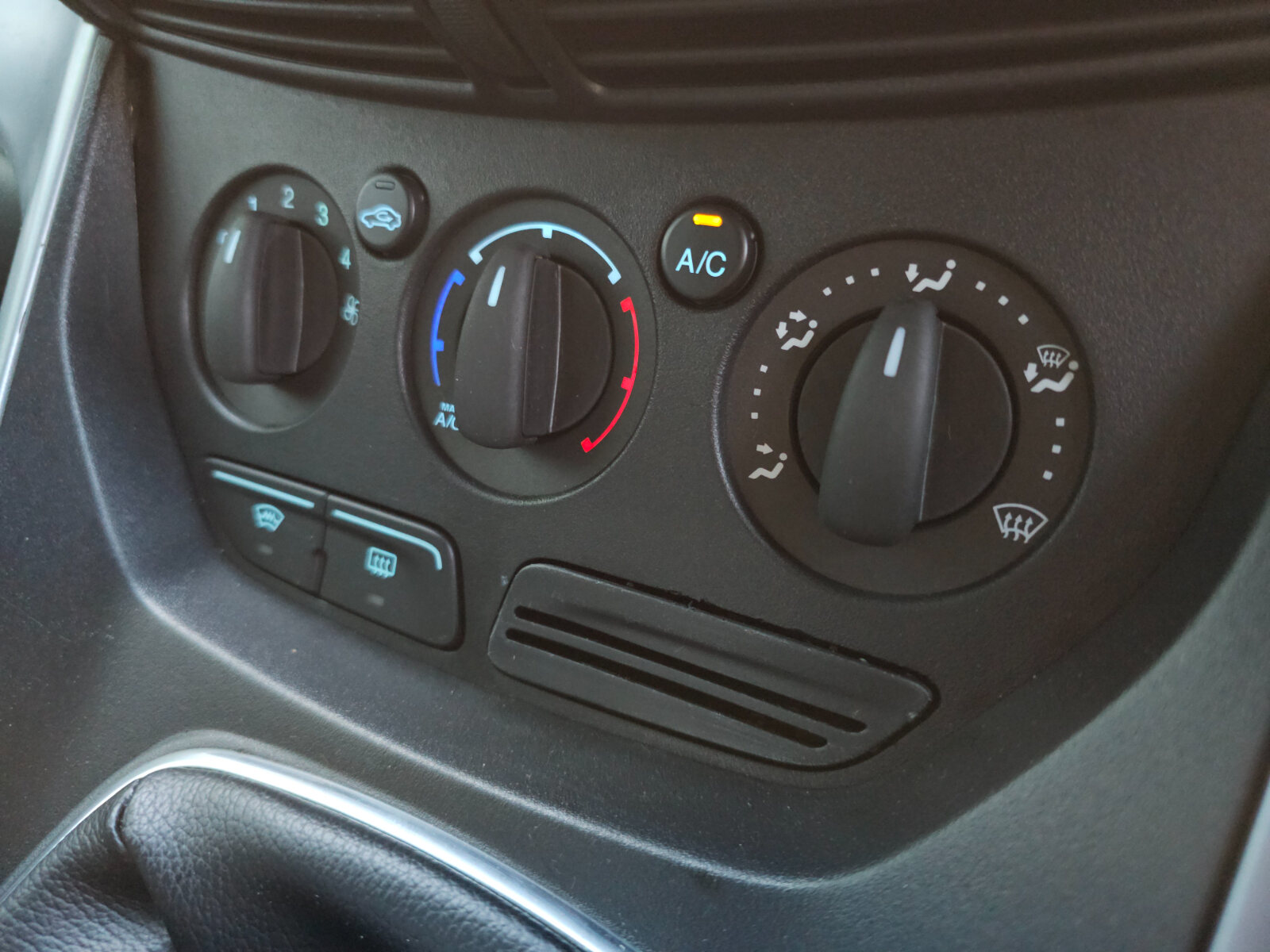2012 Ford C-Max 1.6 TDCI ACTIV - Image 16