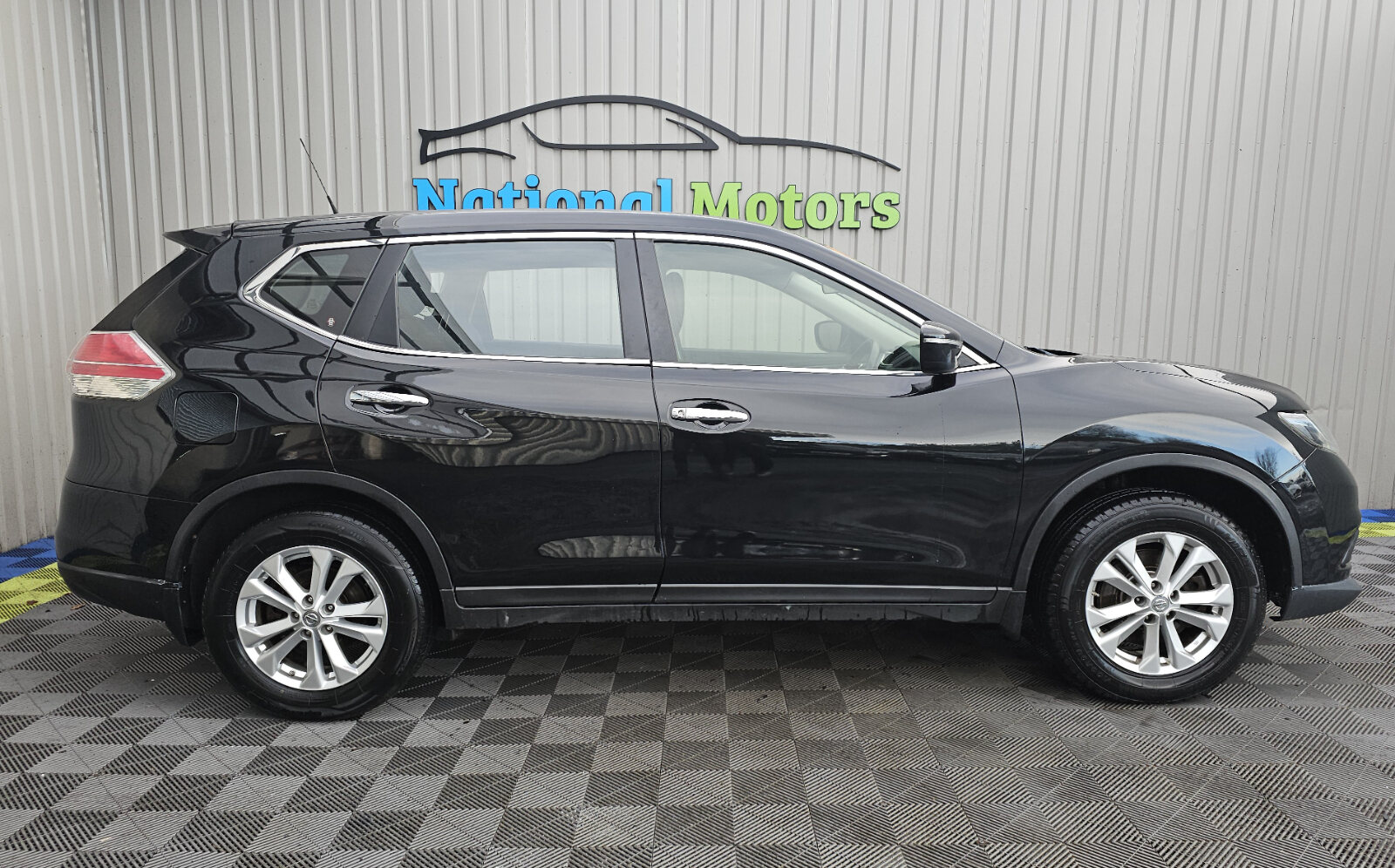 2016 Nissan X-Trail 1.6d XE 7 SEATS - Image 2