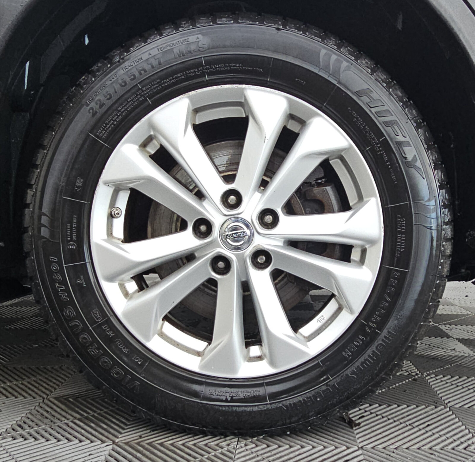 2016 Nissan X-Trail 1.6d XE 7 SEATS - Image 9