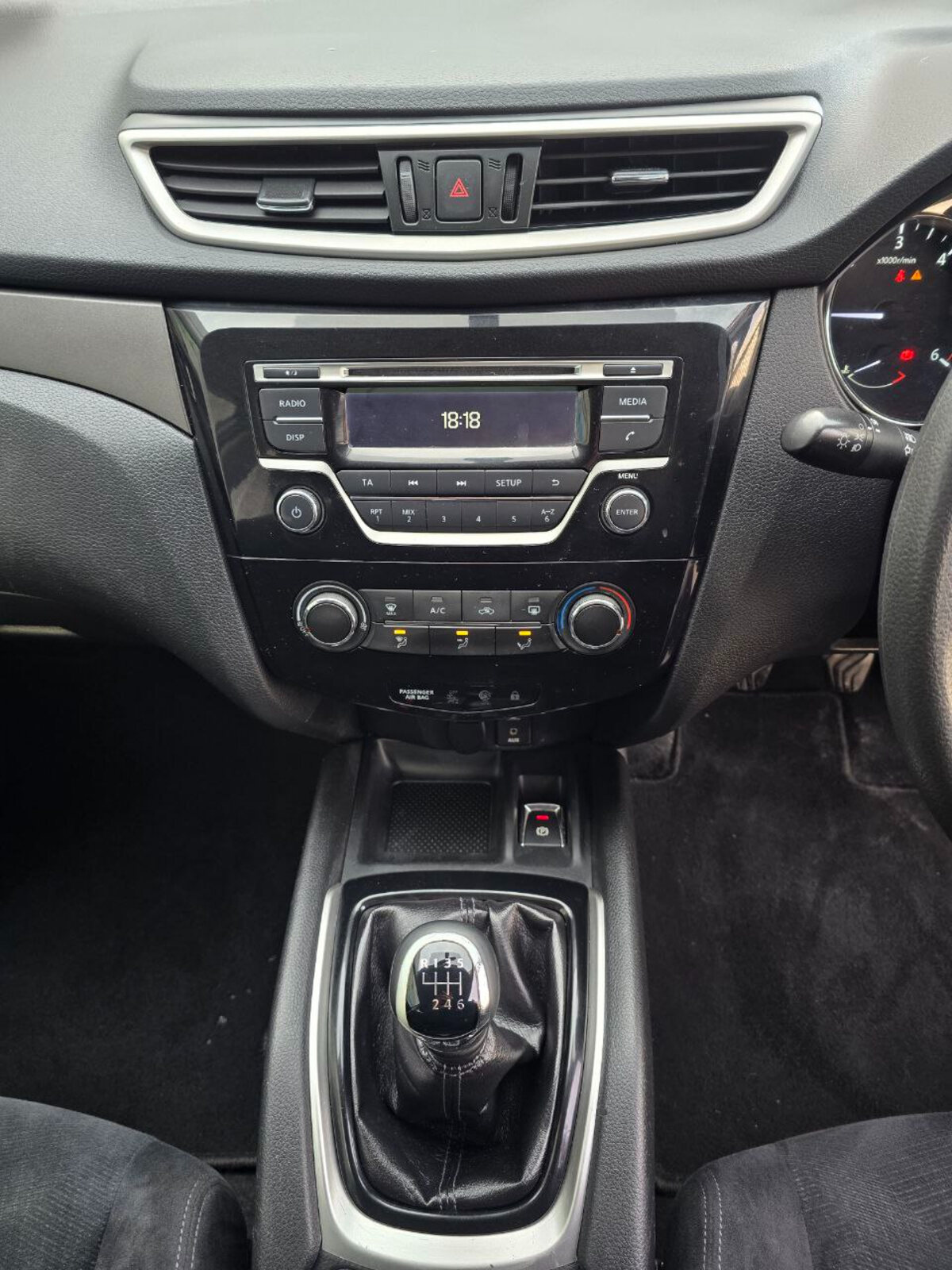 2016 Nissan X-Trail 1.6d XE 7 SEATS - Image 13