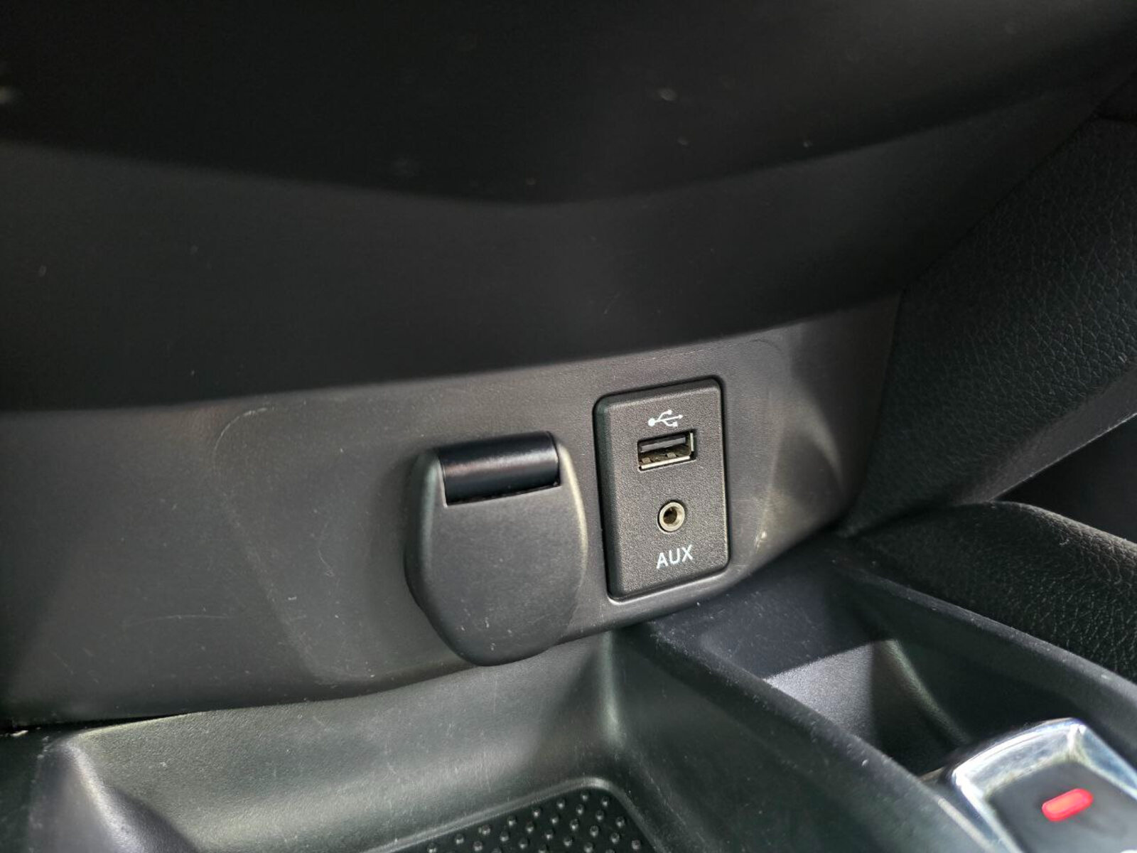 2016 Nissan X-Trail 1.6d XE 7 SEATS - Image 14