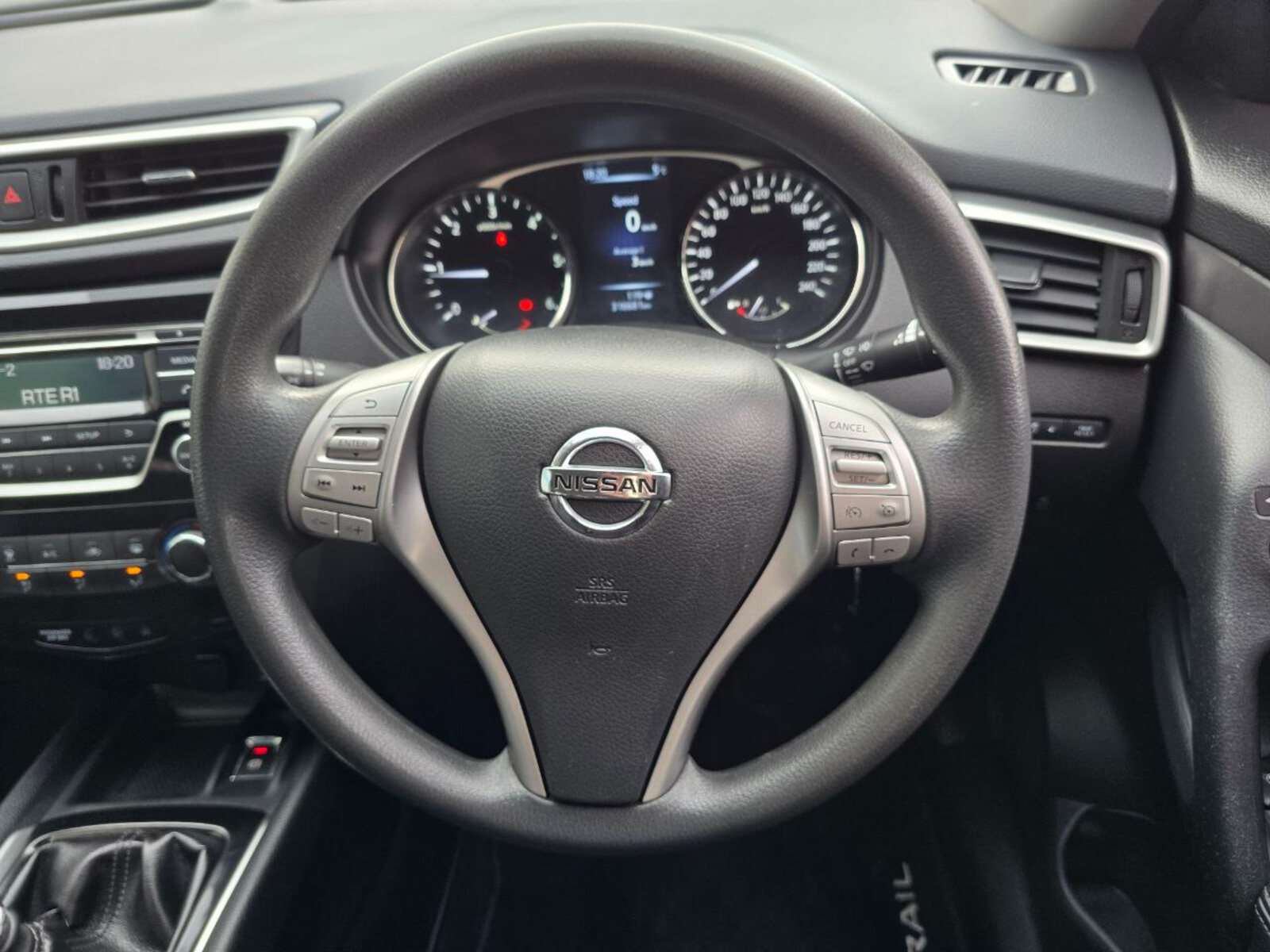 2016 Nissan X-Trail 1.6d XE 7 SEATS - Image 16