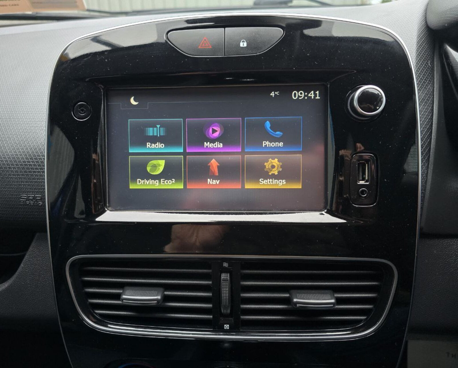 2019 Renault Clio 1.5 DCI ECO DYNAMIQUE NAV - Image 15