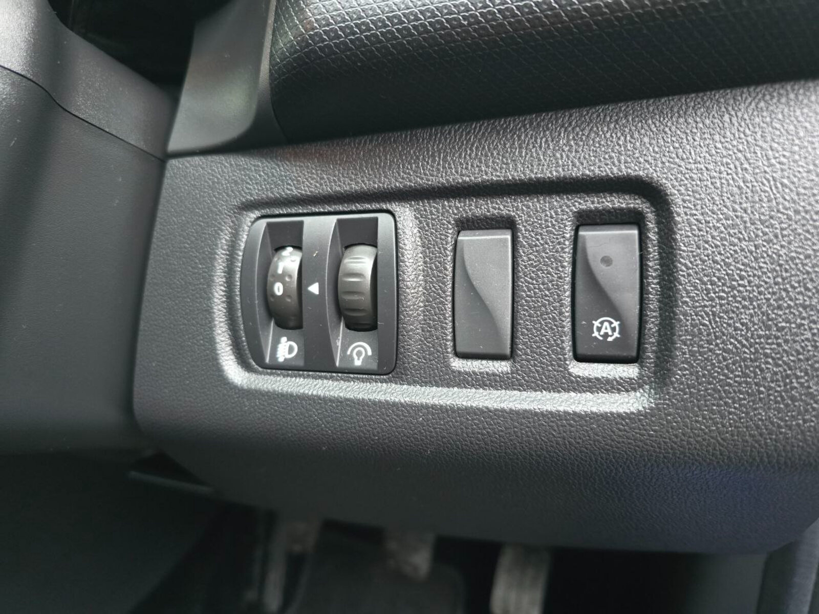 2019 Renault Clio 1.5 DCI ECO DYNAMIQUE NAV - Image 18