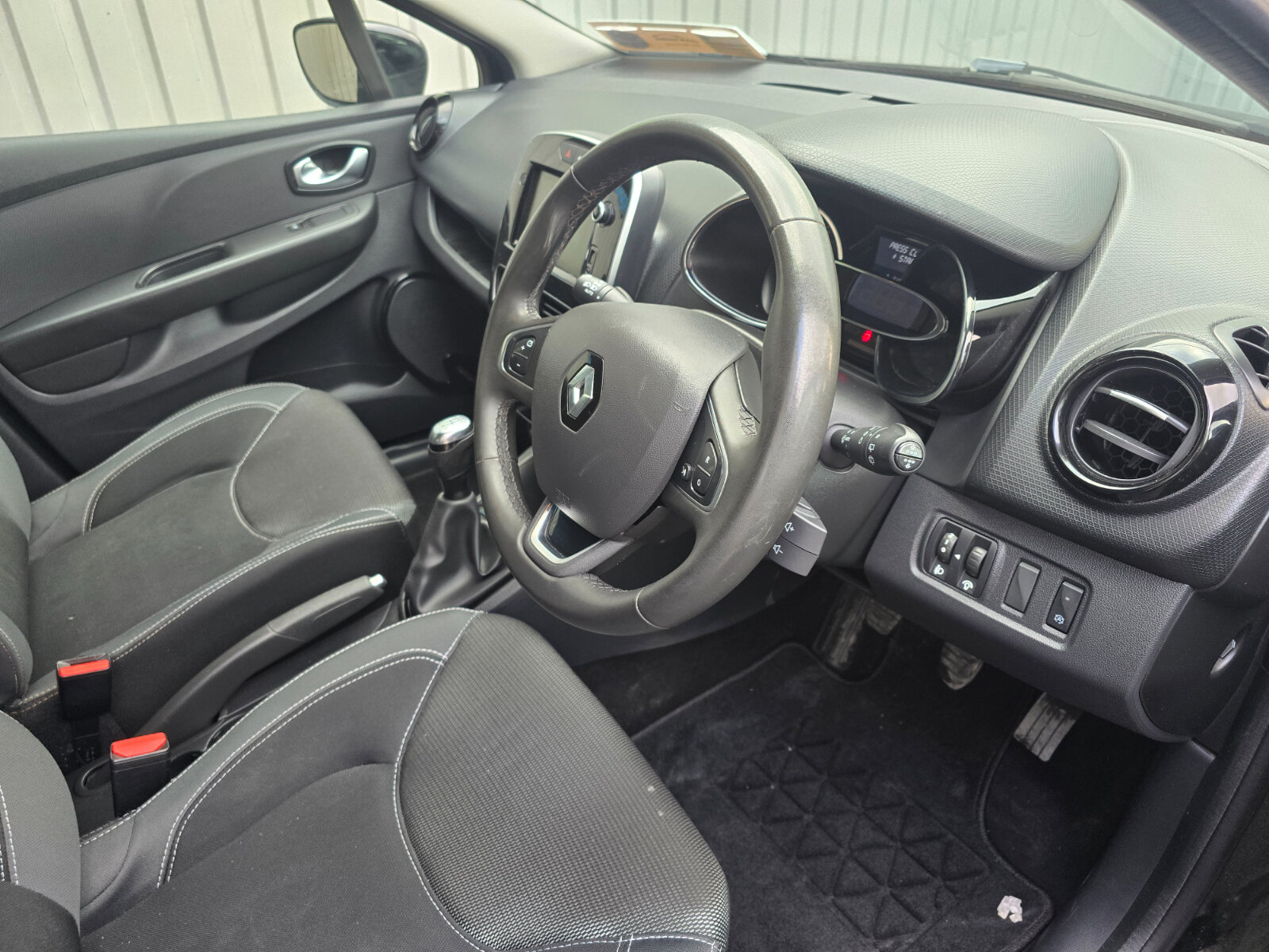 2019 Renault Clio 0.9 TCE DYNAMIQUE NAV - Image 11