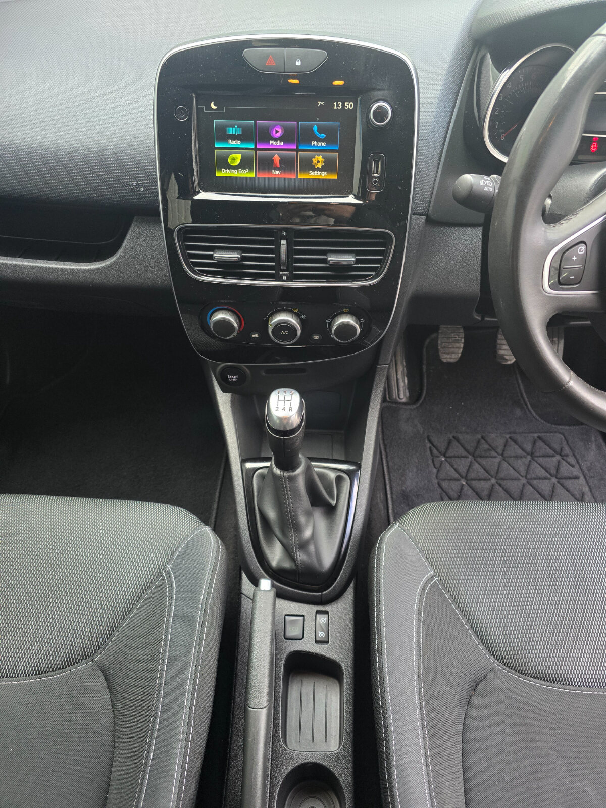 2019 Renault Clio 0.9 TCE DYNAMIQUE NAV - Image 13