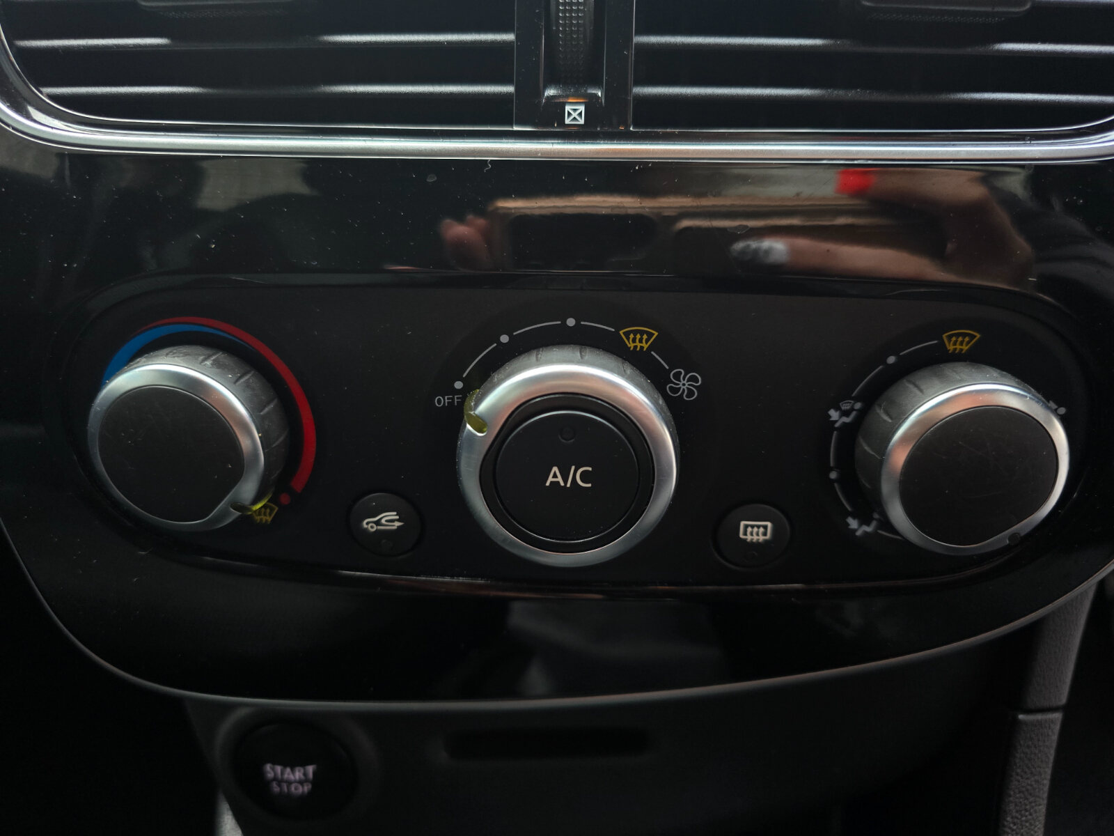 2019 Renault Clio 0.9 TCE DYNAMIQUE NAV - Image 14
