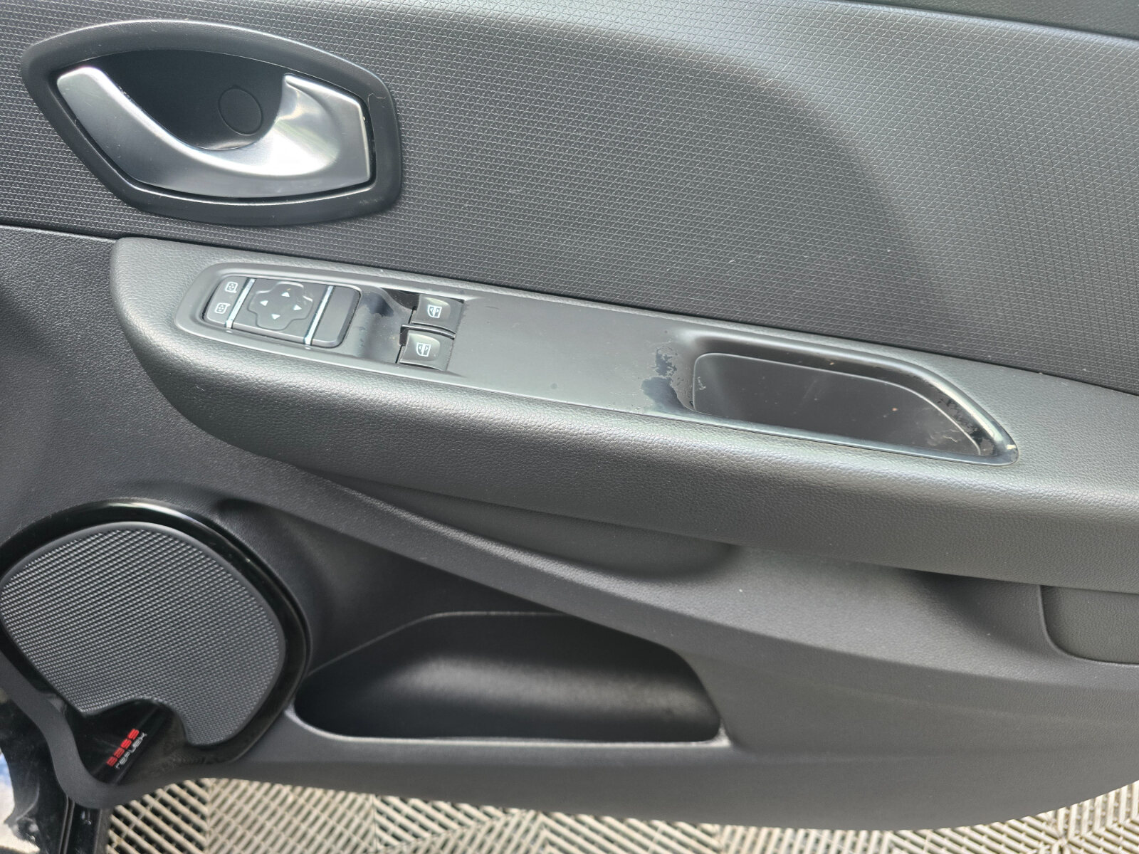 2019 Renault Clio 0.9 TCE DYNAMIQUE NAV - Image 18