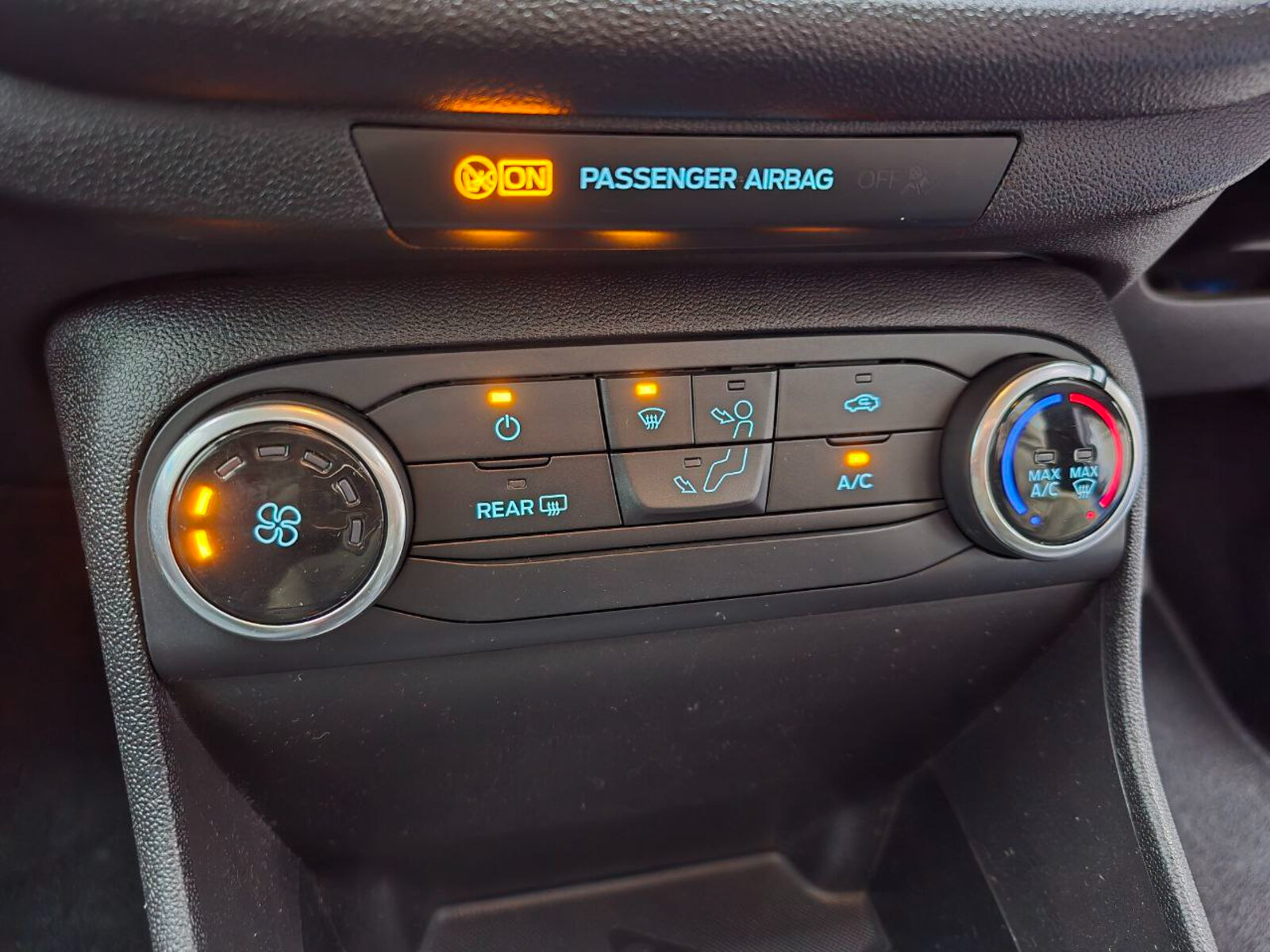 2019 Ford Fiesta Petrol 1.1 Ti-VCT Zetec - Image 13