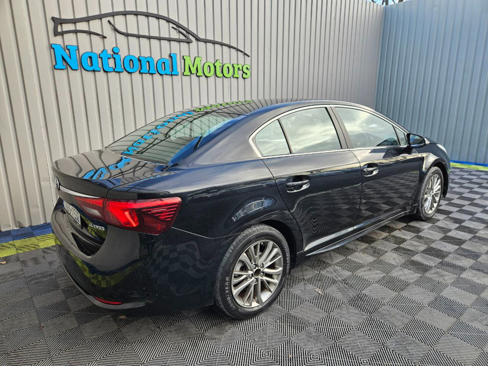 2017 Toyota Avensis 1.6 D-4D Luna Navi Saloon - Image 3
