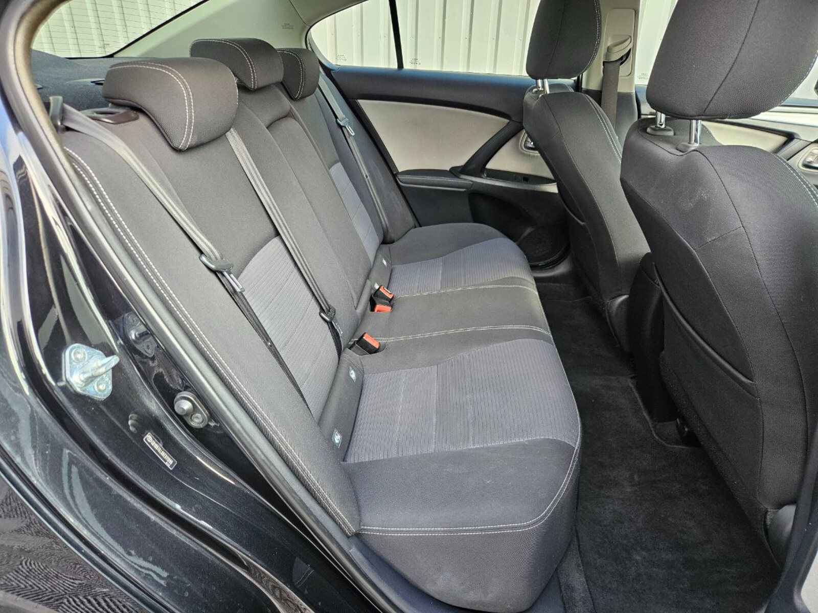 2017 Toyota Avensis 1.6 D-4D Luna Navi Saloon - Image 16