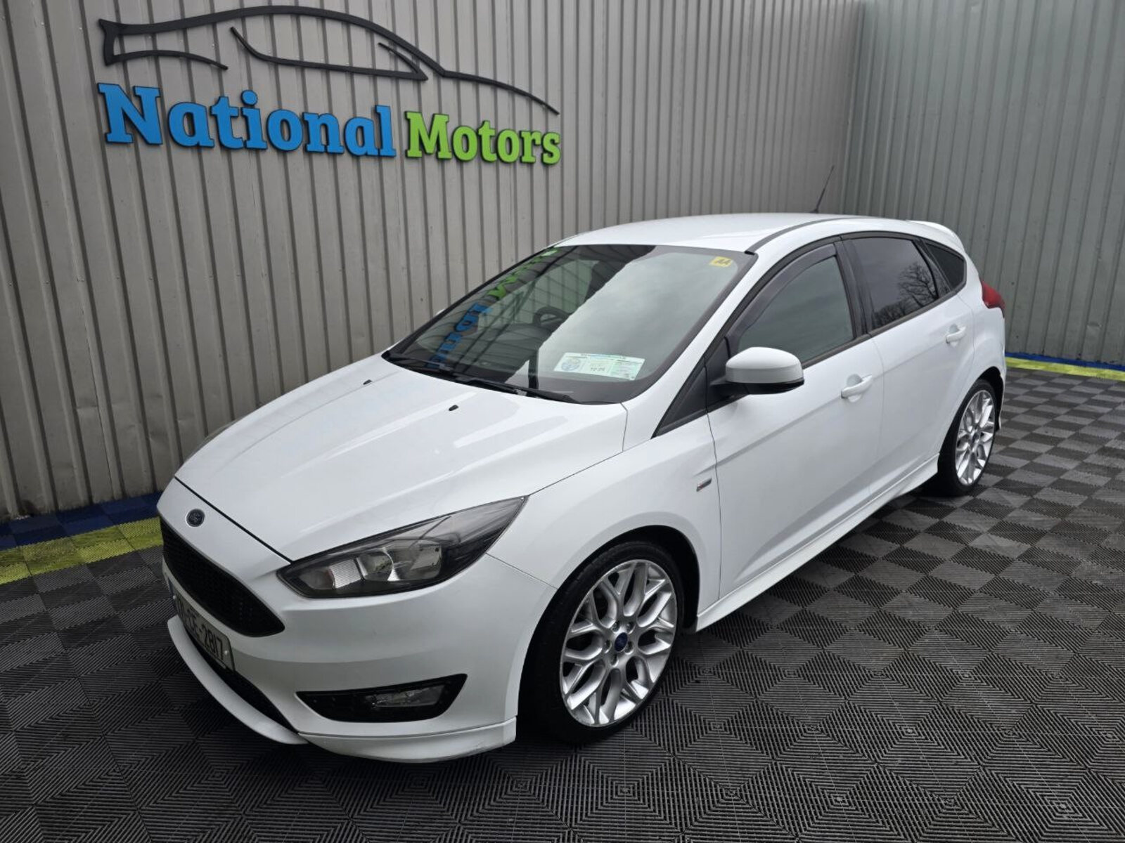 2017 Ford Focus ST-Line 1.5 TDCi - Image 7