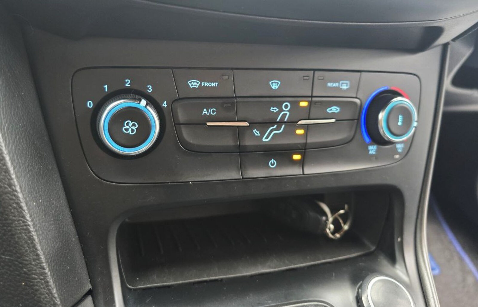 2017 Ford Focus ST-Line 1.5 TDCi - Image 15