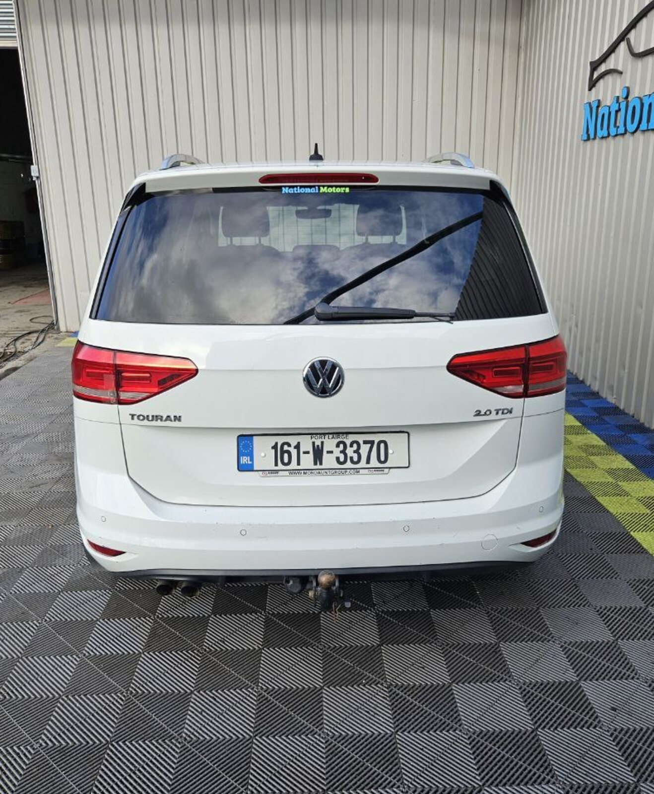 2016 Volkswagen Touran  2.0 TDI Comfortline 7 Seat - Image 4