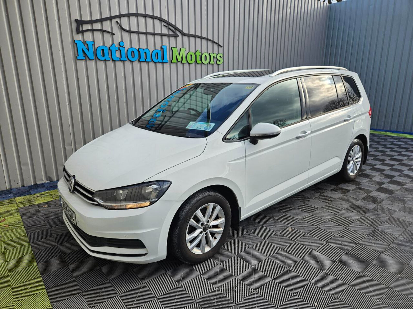 2016 Volkswagen Touran  2.0 TDI Comfortline 7 Seat - Image 7