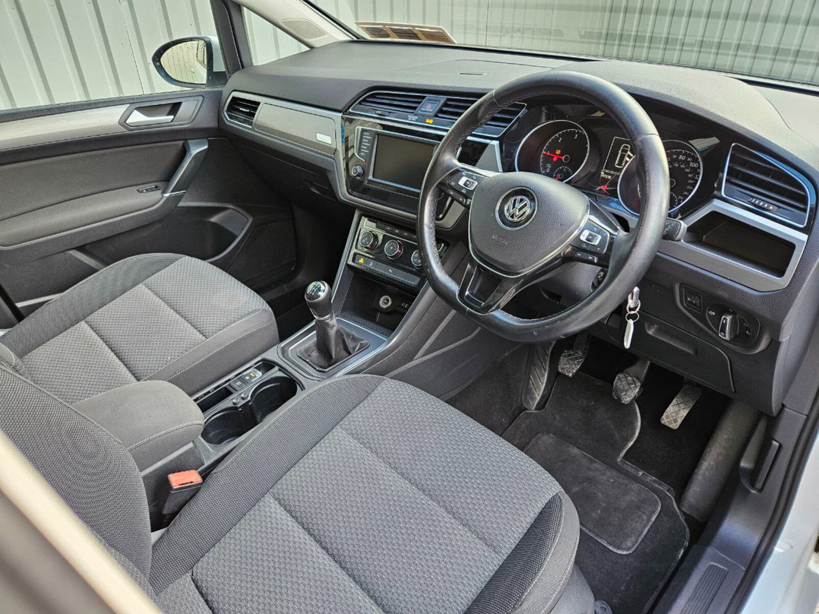 2016 Volkswagen Touran  2.0 TDI Comfortline 7 Seat - Image 10