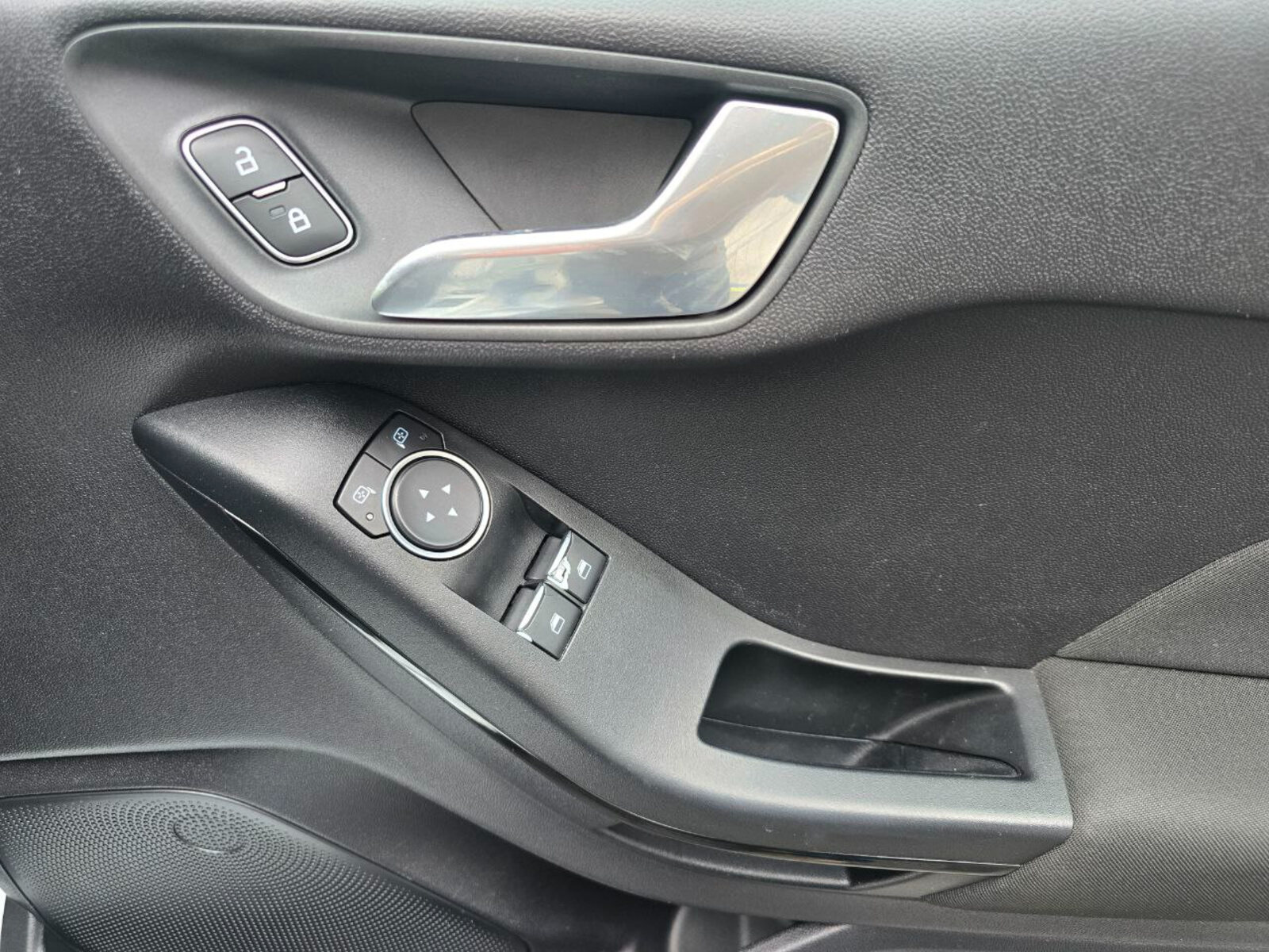 2019 Ford Fiesta Petrol 1.1 Ti-VCT Zetec - Image 16