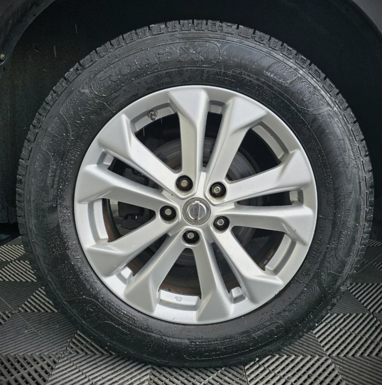2016 Nissan X-Trail 1.6d SV 7 SEATS - Image 9