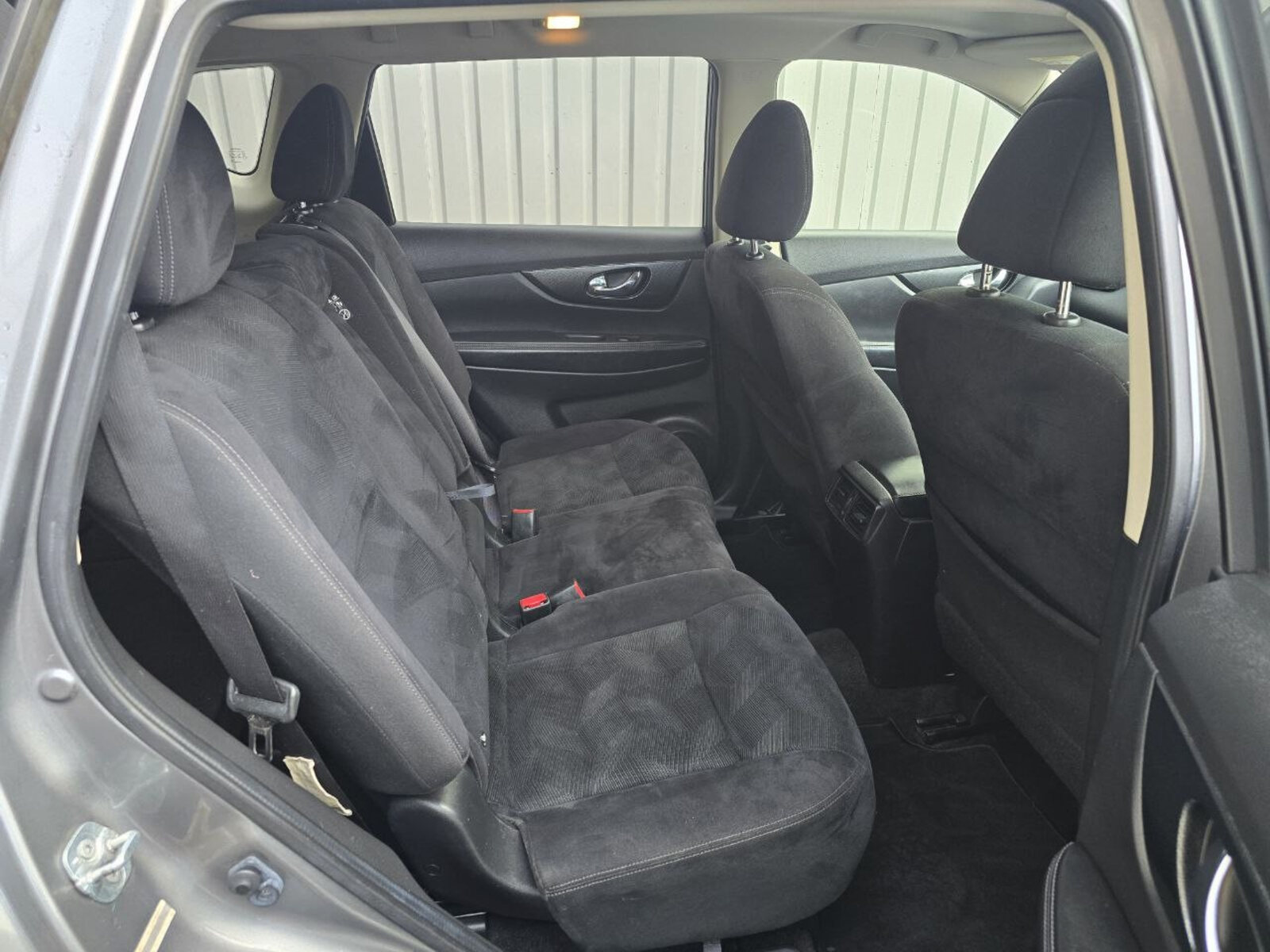 2016 Nissan X-Trail 1.6d SV 7 SEATS - Image 15