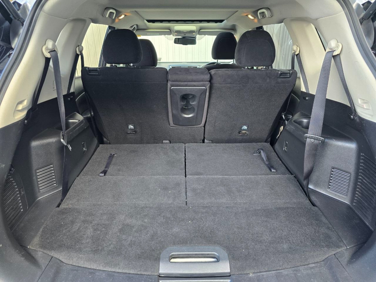2016 Nissan X-Trail 1.6d SV 7 SEATS - Image 17