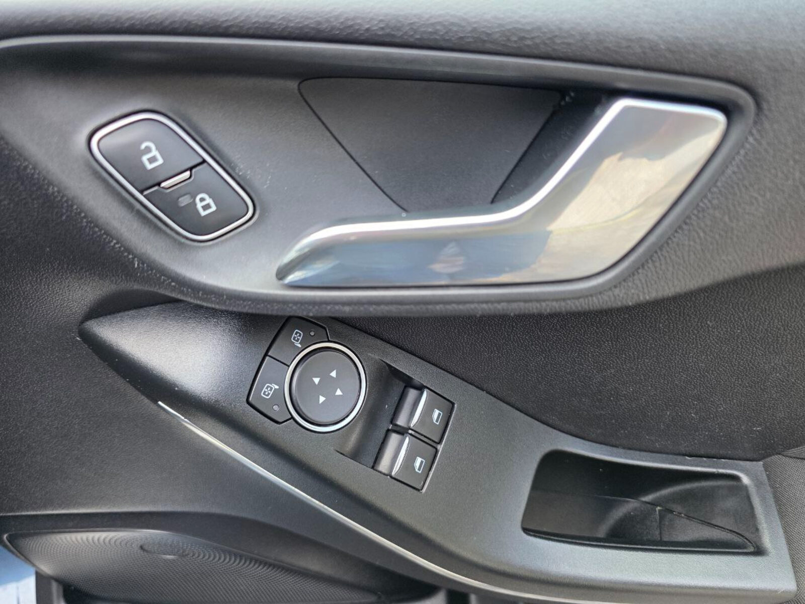 2019 Ford Fiesta  ST-LINE 1.0 Petrol - Image 19