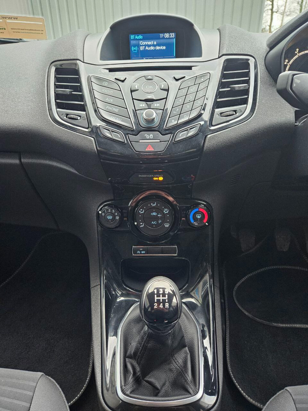 2017 Ford Fiesta 1.0 PETROL - Image 13