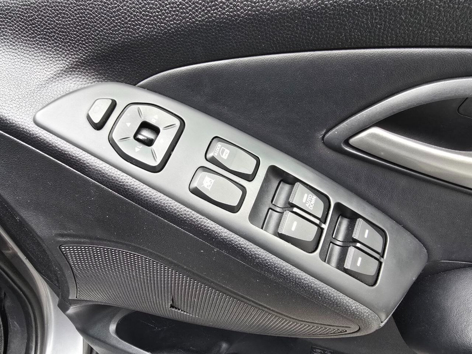 2013 Hyundai ix35 Premium 1.7 Diesel - Image 20