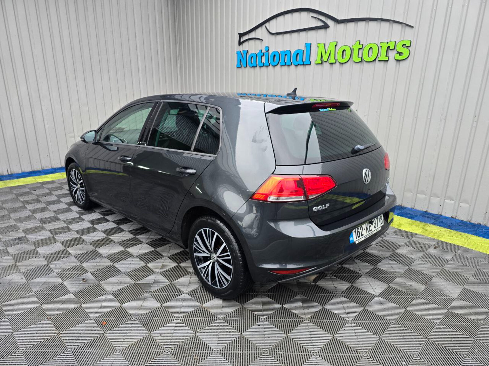 2016 Volkswagen Golf 1.2 Automatic TSI Trendline - Image 5