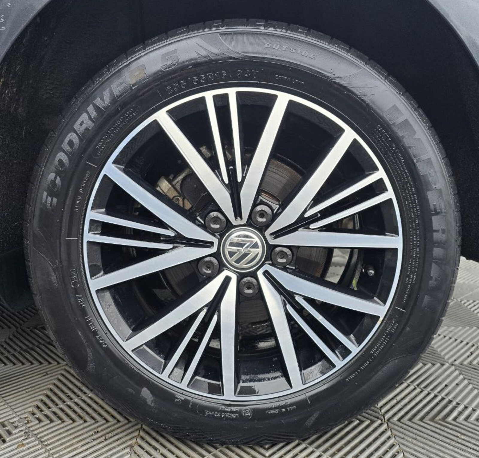 2016 Volkswagen Golf 1.2 Automatic TSI Trendline - Image 9