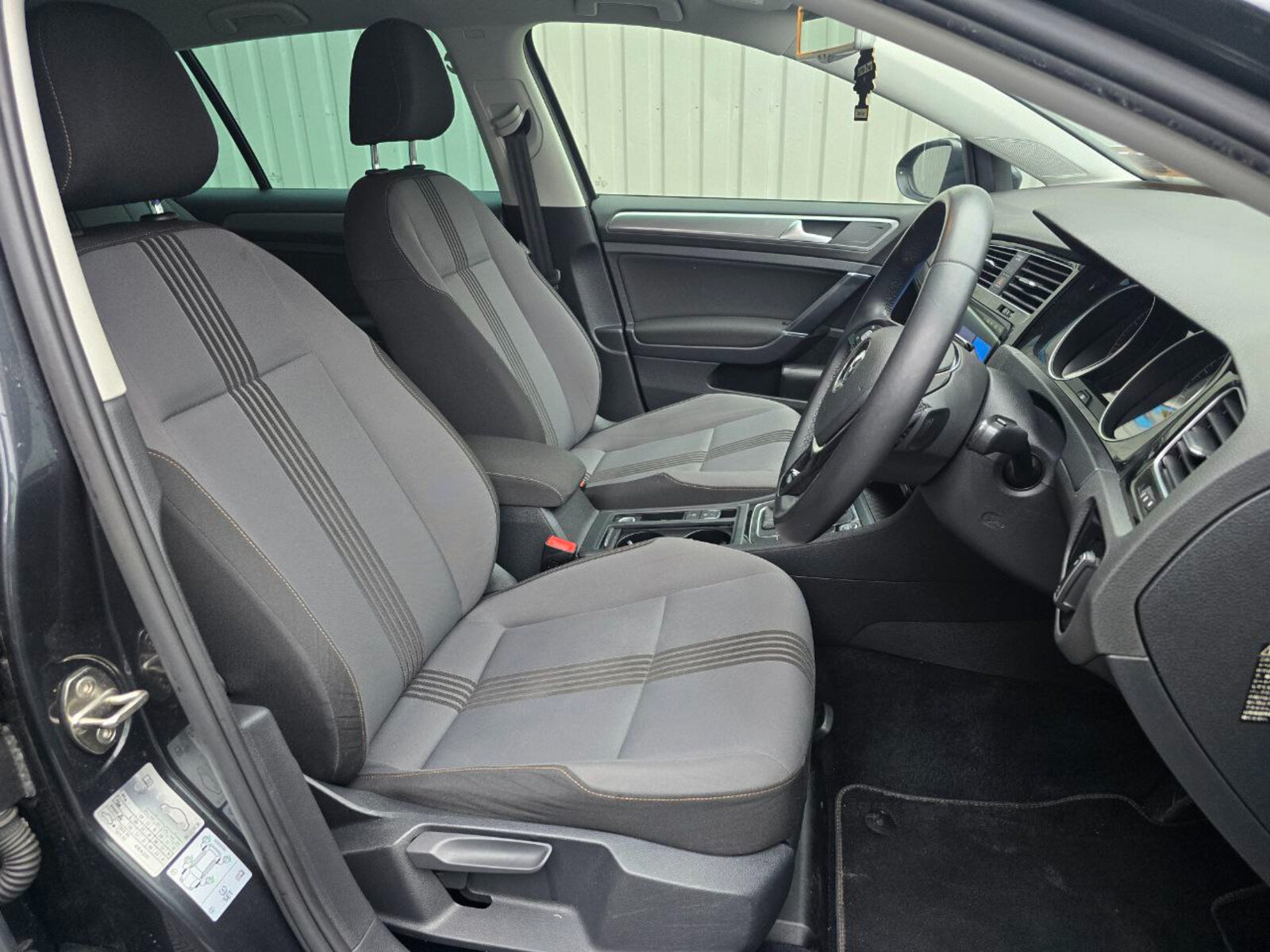 2016 Volkswagen Golf 1.2 Automatic TSI Trendline - Image 10